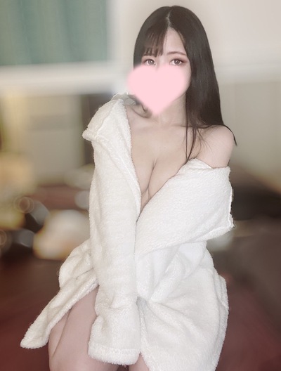 えま 黒髪清楚美乳スレンダー女子(おすすめ)さんの写真